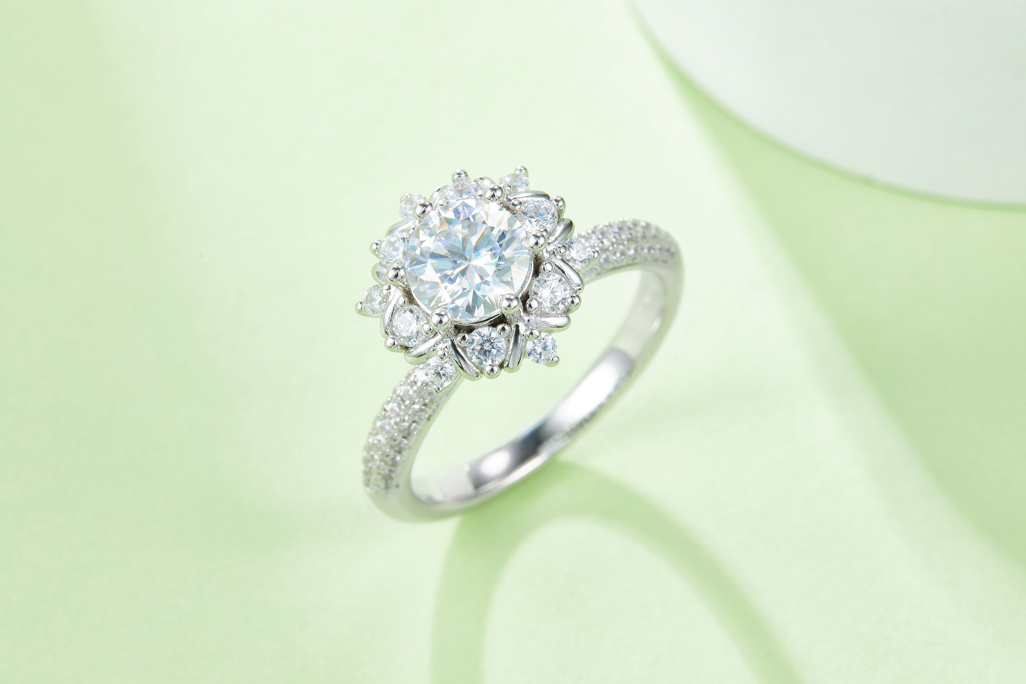 1-carat Luxury And Fashionable Light Luxury Jewelry Silver Ring Set With Top-quality Moissanite, S925 Silver Plated Platinum