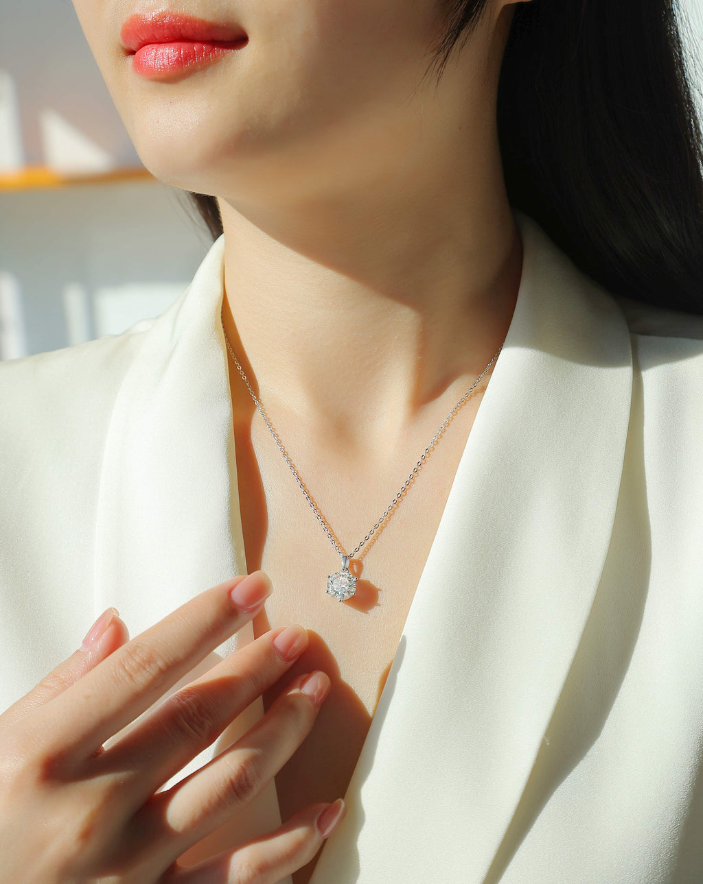 Breeze Dance - A Fashionable And Trendy Necklace Pendant Set With Top-quality Moissanite S925 In Silver And Platinum-plated. It Can Be Tested With A Diamond Pen.